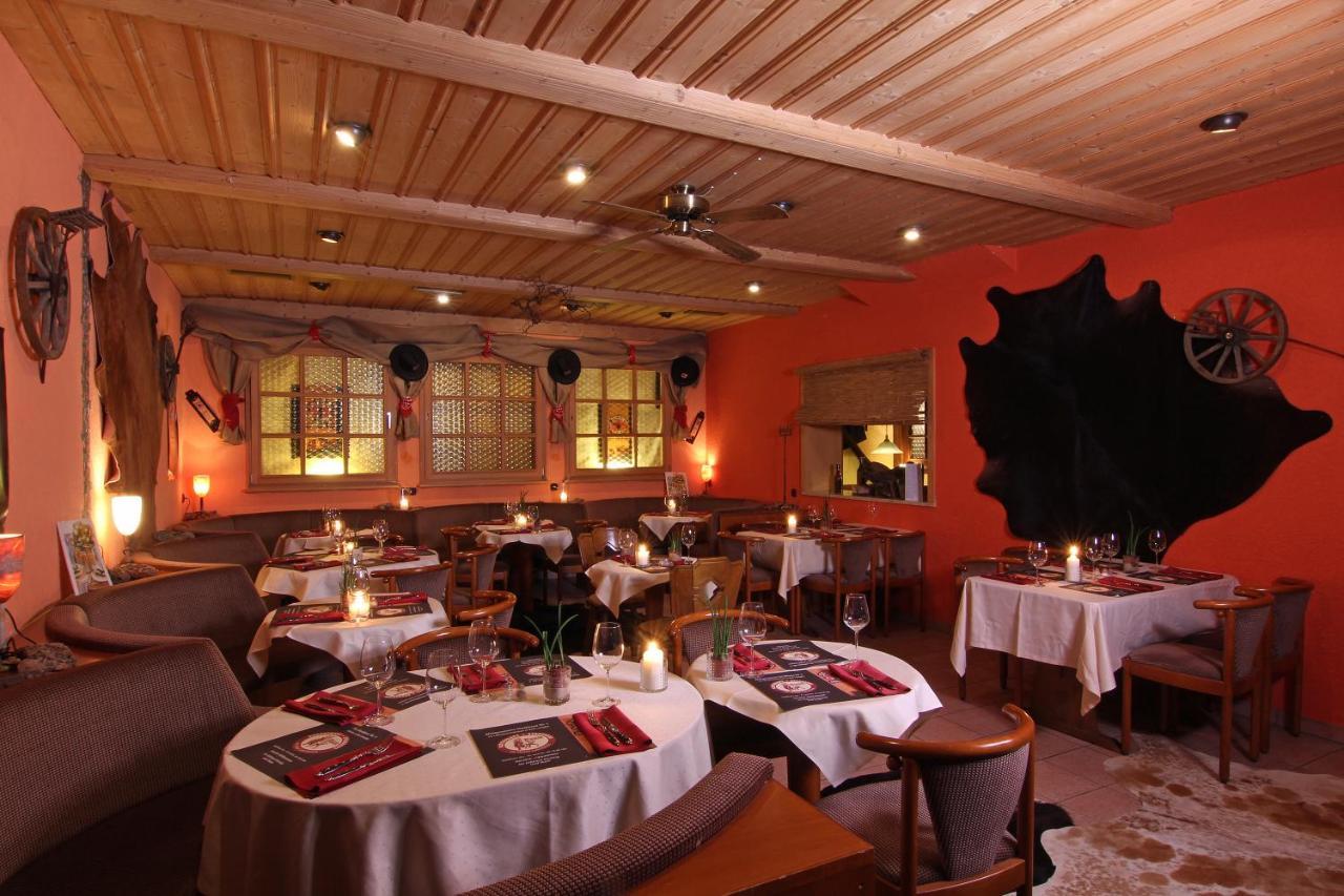 Hotel Lahnblick Бад Ласфе Екстериор снимка